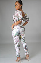 Load image into Gallery viewer, Sis I see you blooming (pants set)

